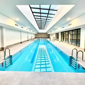 Apartamento Estudios Homer Y Con Piscina Olimpica Climatizada, Exterior,gimnasio, Coworking, Netflix Y Wifi Gratis, San Sebastián de los Reyes